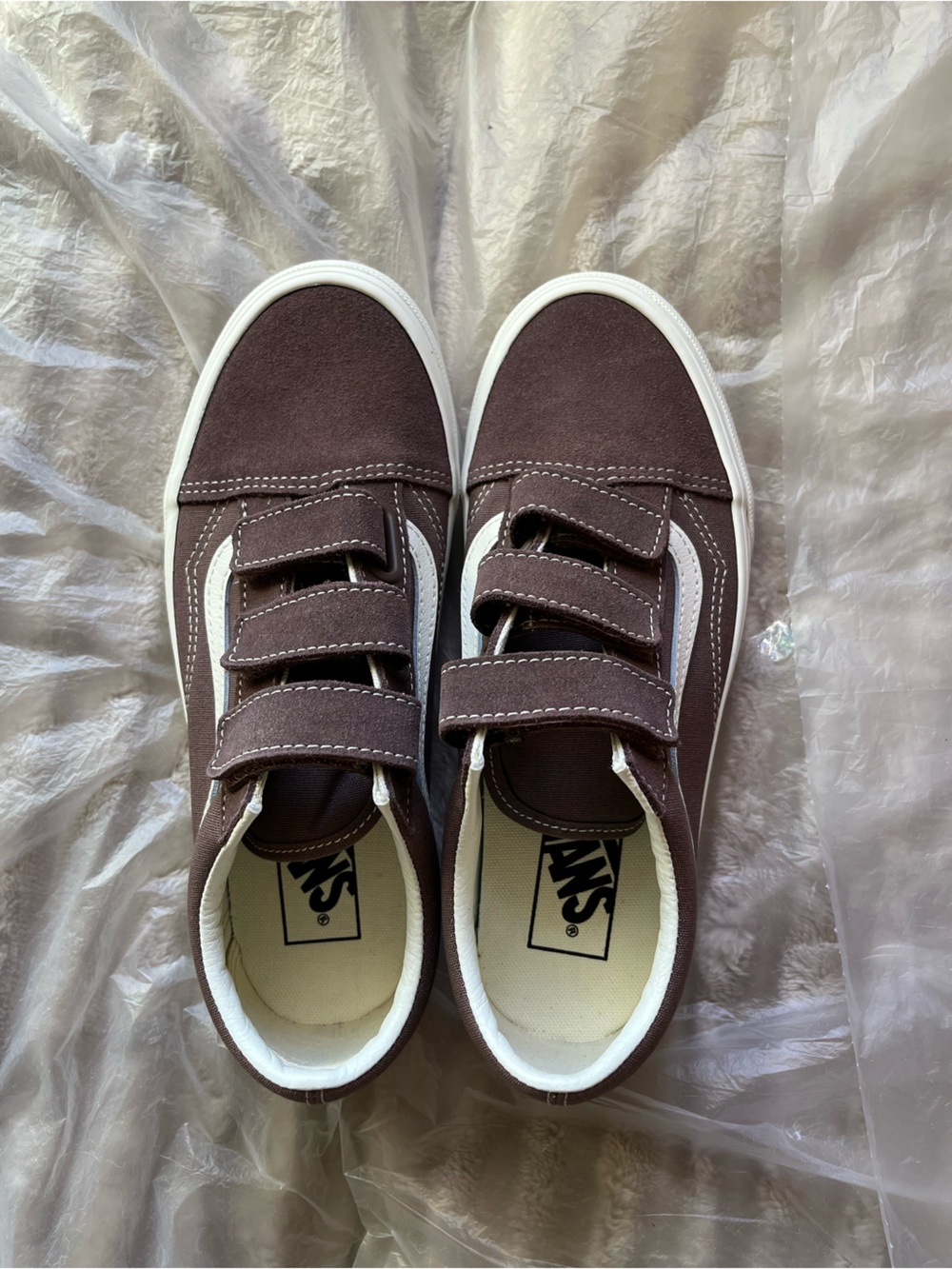 NEVER WORN Vans Brown Velcro Old Skool Sneakers with White Stripe